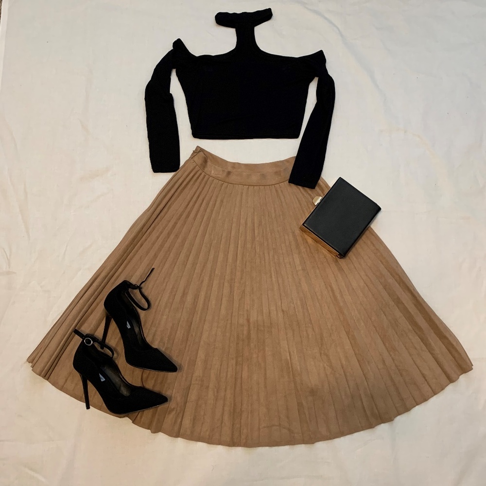Pleated Skirt